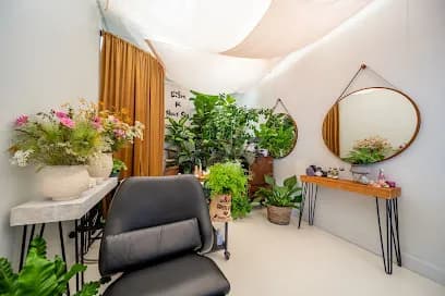 E San K Head Spa - Head Spa