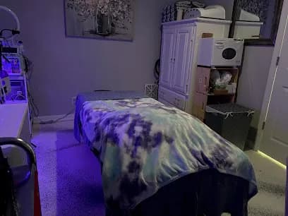 Crescent Moon Beauty - Head Spa