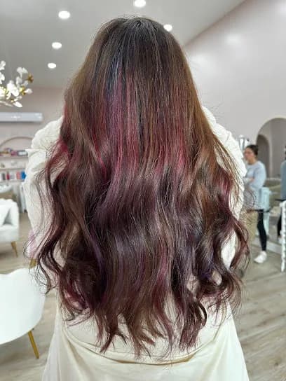 Blush Honey Beauty Co. - Head Spa