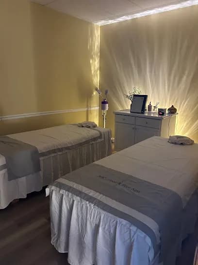 MK Head and Scalp Spa - Head Spa