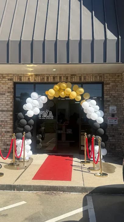 The Mane Attraction + TMA Beauty Bar - Head Spa