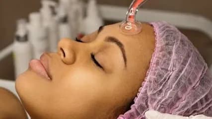 Serving Faces - Head Spa