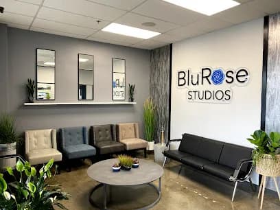 LunaBee Studio - Head Spa