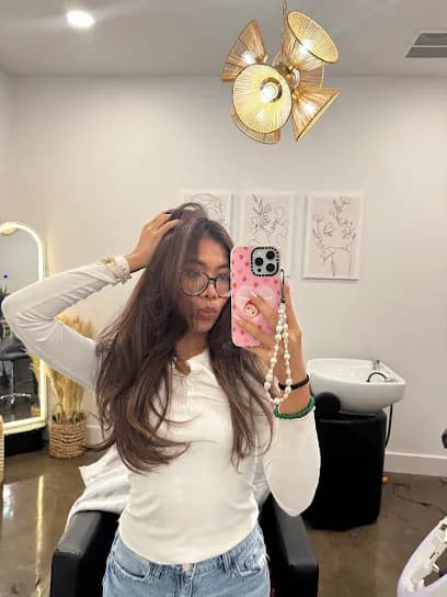 Nie Studio - Head Spa