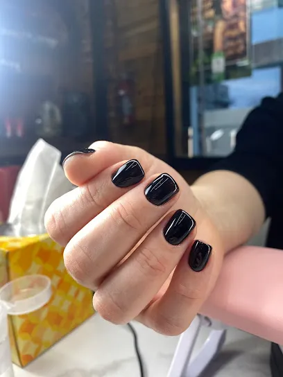 Lounge 483 - Head Spa