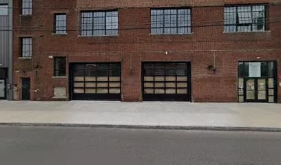 Royal Crown Salon and Head Spa - Head Spa