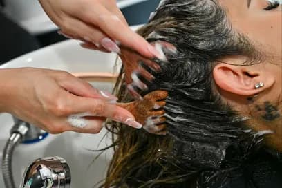 Mane tHAIRapy Head Spa - Head Spa