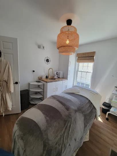 Amber Dawn Spa Studio and Cosmetics - Head Spa