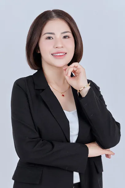 Luxuriance Head Spa & Esthetics - Head Spa