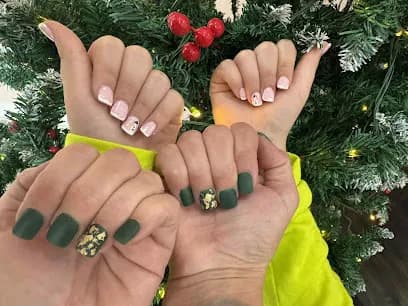 J Nail Lash & Brow - Head Spa